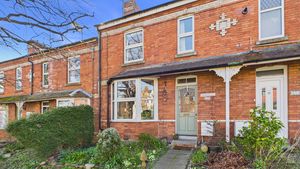 Photo 1- click for photo gallery